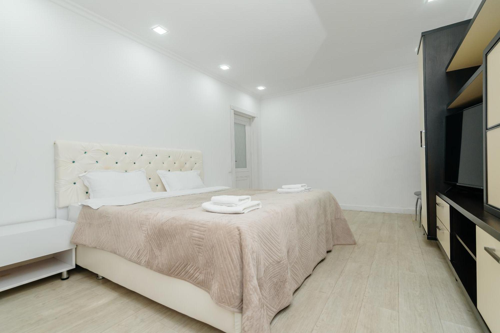 Ultra Centr Chisinau Luxrent Apartman Kültér fotó
